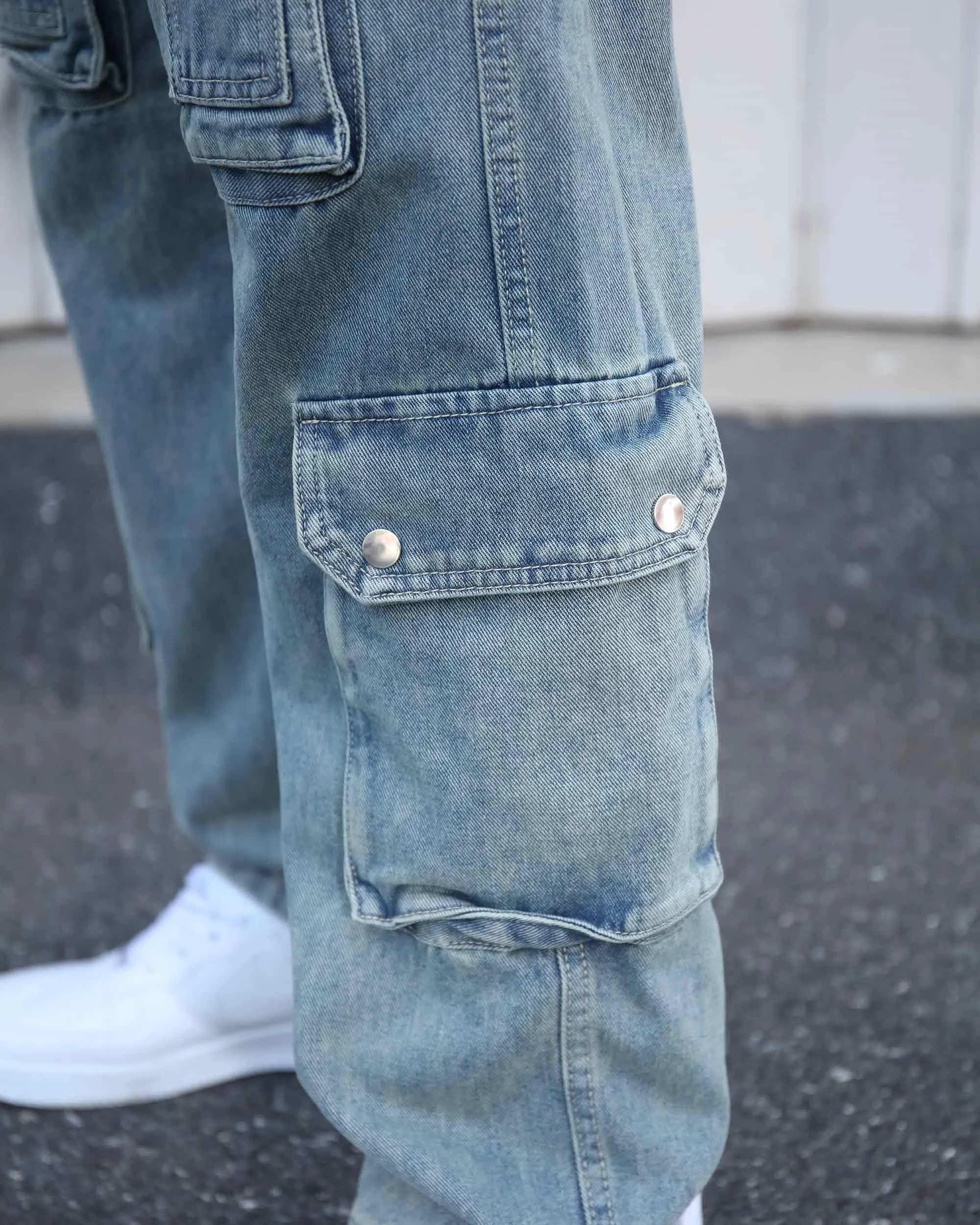 Distressed Craftsmanship in Blue Baggy Jeans with Multiple Pockets-Mexico Local Delivery